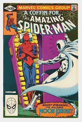 Buy Amazing Spider-Man #220 VFN+ 8.5 Versus Moon Knight • 32.95£