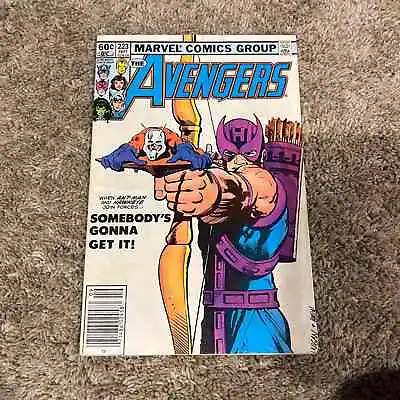 Buy Avengers #223 Classic Hawkeye & Ant-Man Cover 1982 • 7.90£