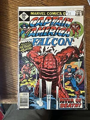Buy Marvel Comics Greu Captain America & Falcon #208 • 16.22£