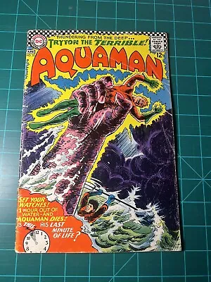 Buy Aquaman #32 • 22.39£