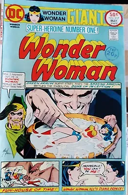 Buy WONDER WOMAN #217, GIANT 100 PAGE, VF, DC Comics (1975) • 15£