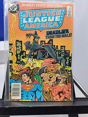 Buy Vintage 1983 Justice League Of America # 221 • 6.33£