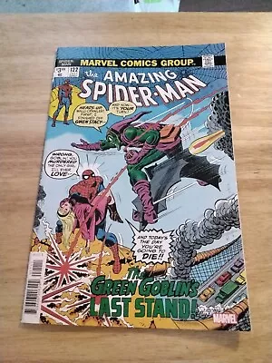 Buy Amazing Spiderman # 122 : Facsimile : Marvel Comics 2023 : Death Of Gwen Stacy  • 6.99£
