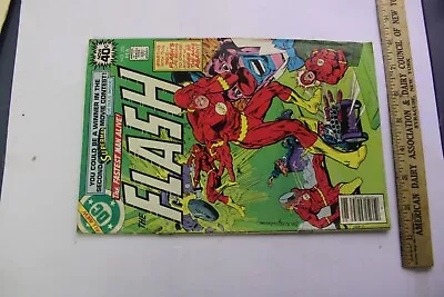 Buy Feb 1978 The Flash No. 270 • 3.95£