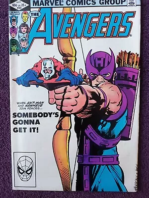 Buy Comics: Avengers 223 1982, Featuring Hawkeye. • 30£