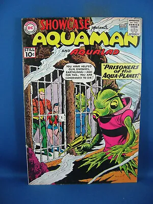 Buy Showcase 33 F Aquaman Dc 1961 • 160.12£
