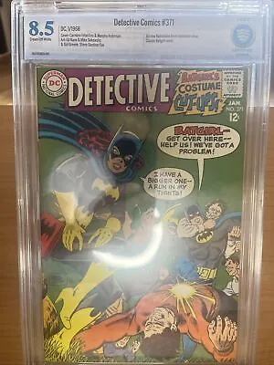 Buy Detective Comics No 371 CBCS 8.5 Old Label 1st New Batmobile Classic Batgirl • 355.46£