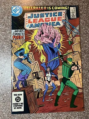 Buy Justice League Of  America #225 | DC Comic 1984 • 3.95£