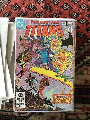 Buy New Teen Titans #32 - 1983 - Perez - 9.0 NM-  • 3.85£