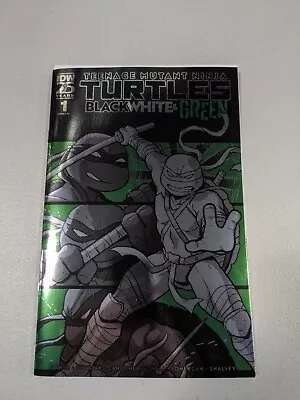 Buy Teenage Mutant Ninja Turtles Black White Green #1 Retailer Incentive 1:10 Foil • 11.82£