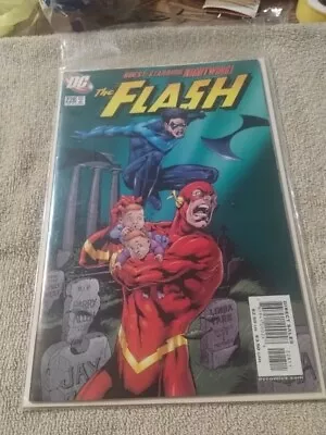 Buy D.c Comics Flash #228 (VF/NM) Newsstand Variant - Nightwing - 2006 • 3.95£